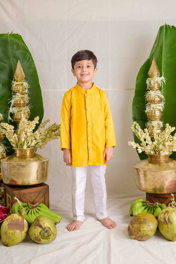 Sondesh Kurta Set