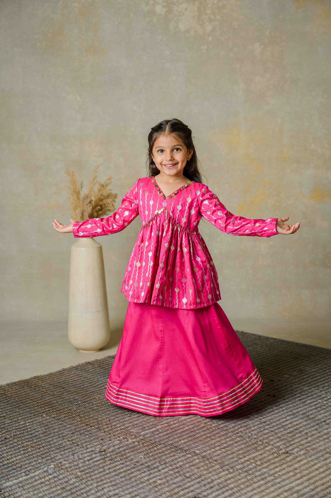 Noor-e-Gulabi Lehenga Set