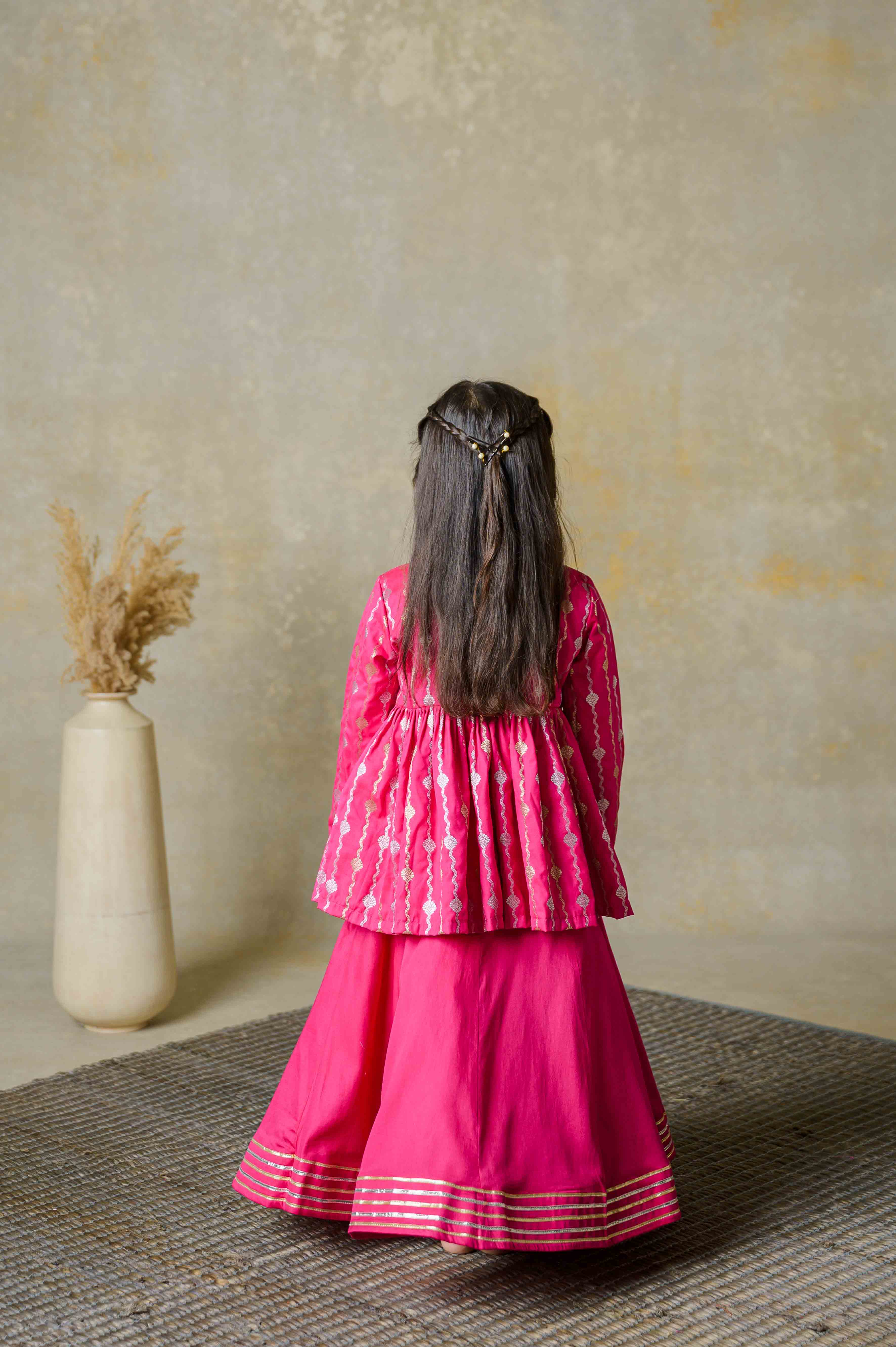 Noor-e-Gulabi Lehenga Set