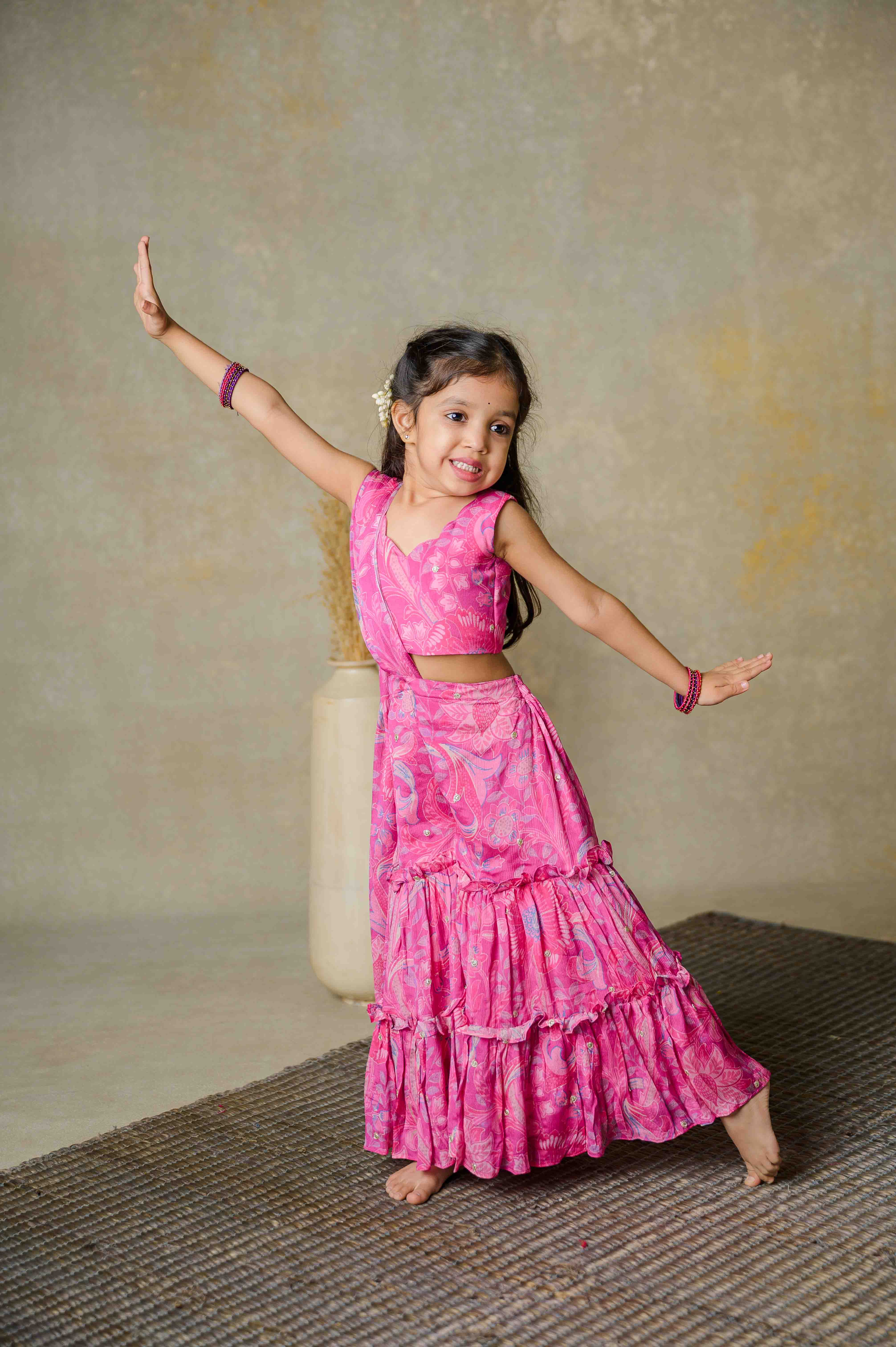 Phoolon Ki Pari Pre-draped Set